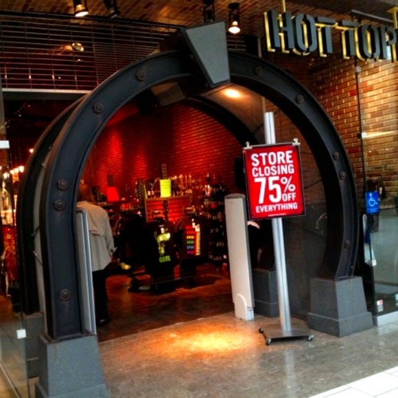 Meet your Posher, Emi - Picture 1 of 1